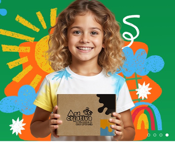 Crianças se divertindo com arte